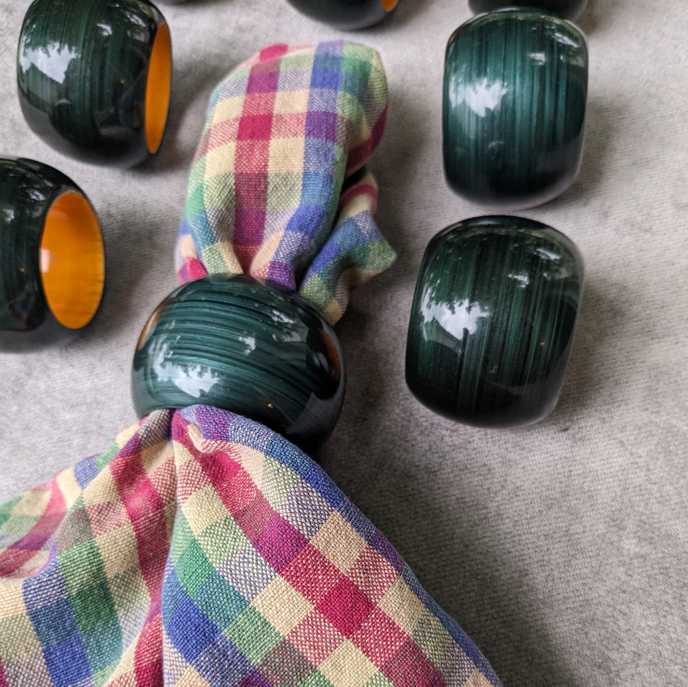 Pier 1 Vintage Wooden Lacquered Napkin Rings Set 8 Evergreen Made In India EUC